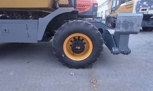 Колесный экскаватор HENGTE HT215W ( в габарите)