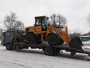 Отгрузка фронтального погрузчика HZM XC300 в г. Москва клиенту
